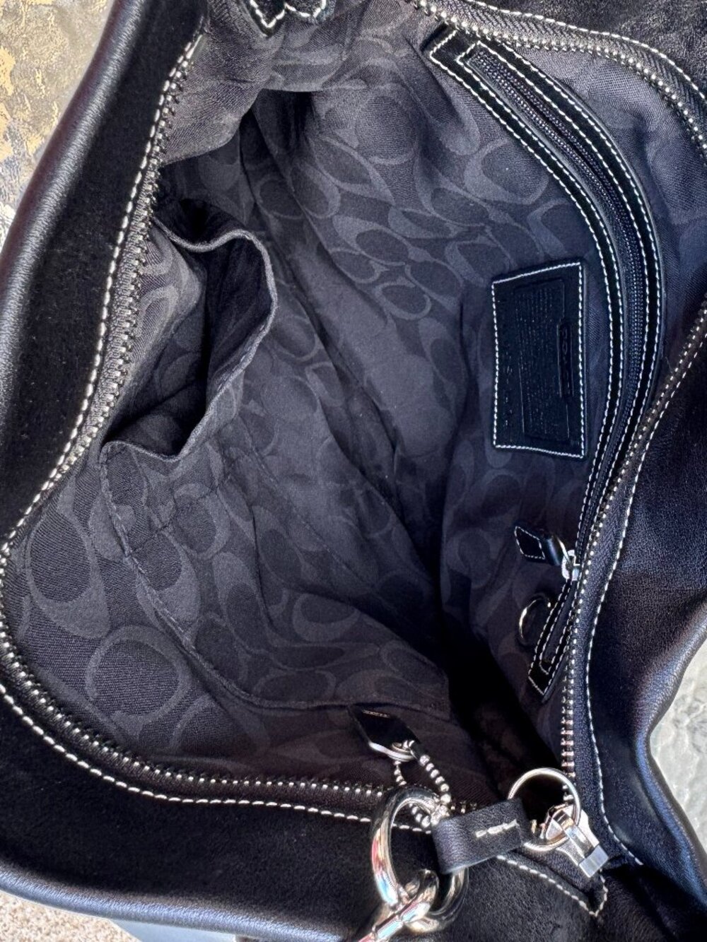 VINTAGE COACH Black Handbag/Crossbody - Like New Condition! - Picture 5 of 6